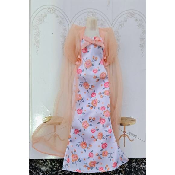 Vintage 1990s Barbie Fashion Avenue Peach Lingerie 18092 Clothing NEW - Picture 1 of 5